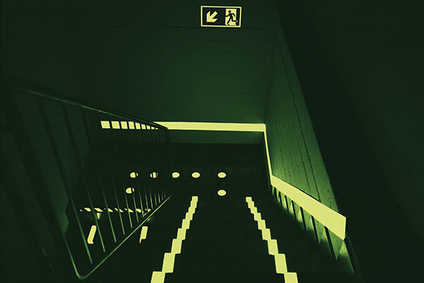 Langnachleuchtendes Schild